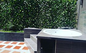 Hostal spa casa de piedra con jacuzzi